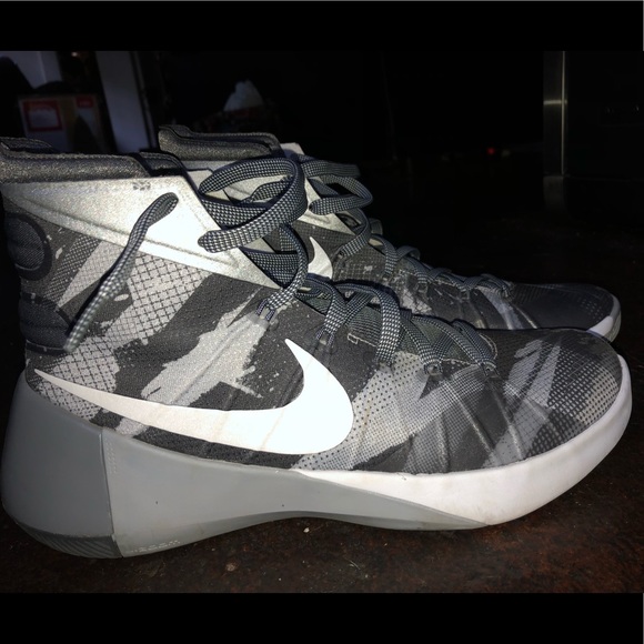 Men's Nike Hyperdunk 2015 size 10.5 - Picture 2 of 5